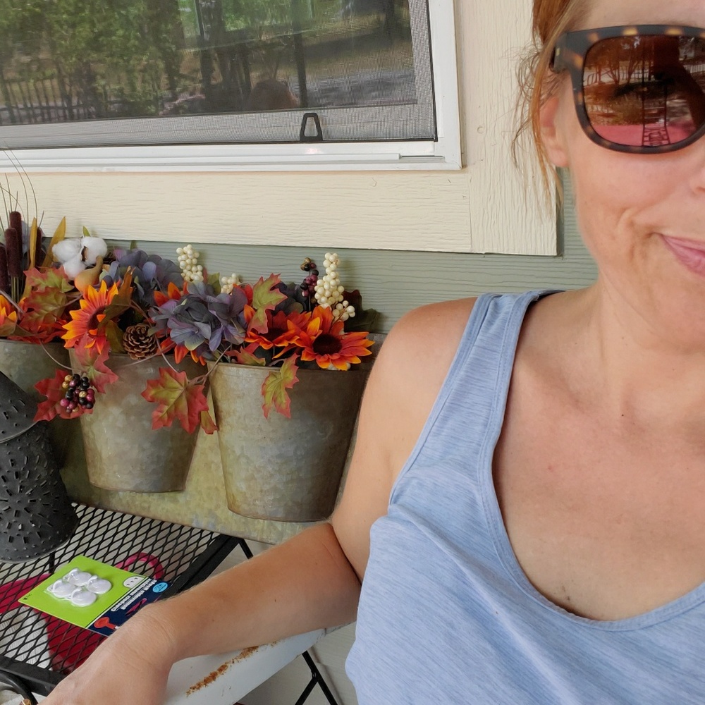 Meet your Posher, Lisa